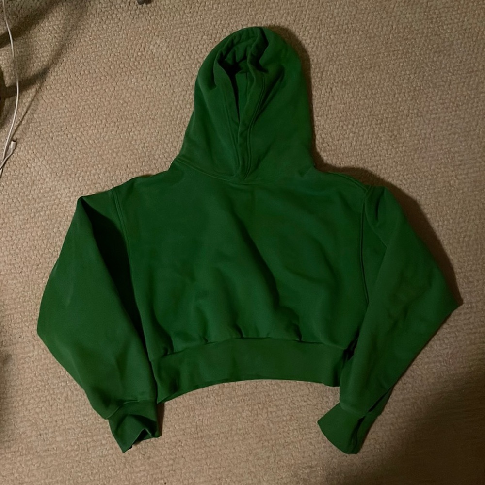Green aritzia sweatshirt